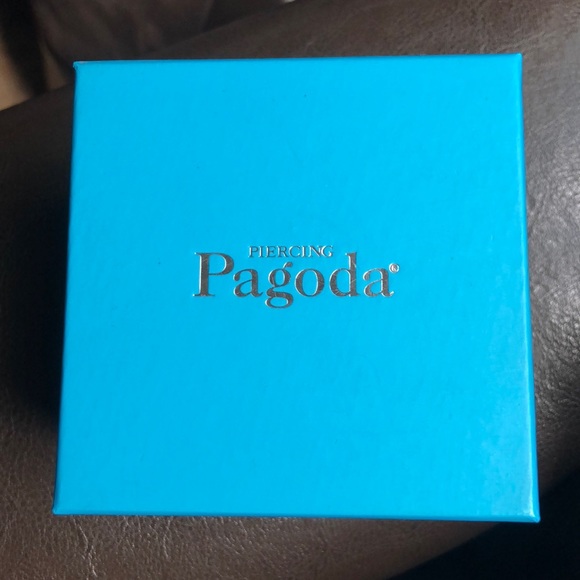 Bracelet - Picture 1 of 4